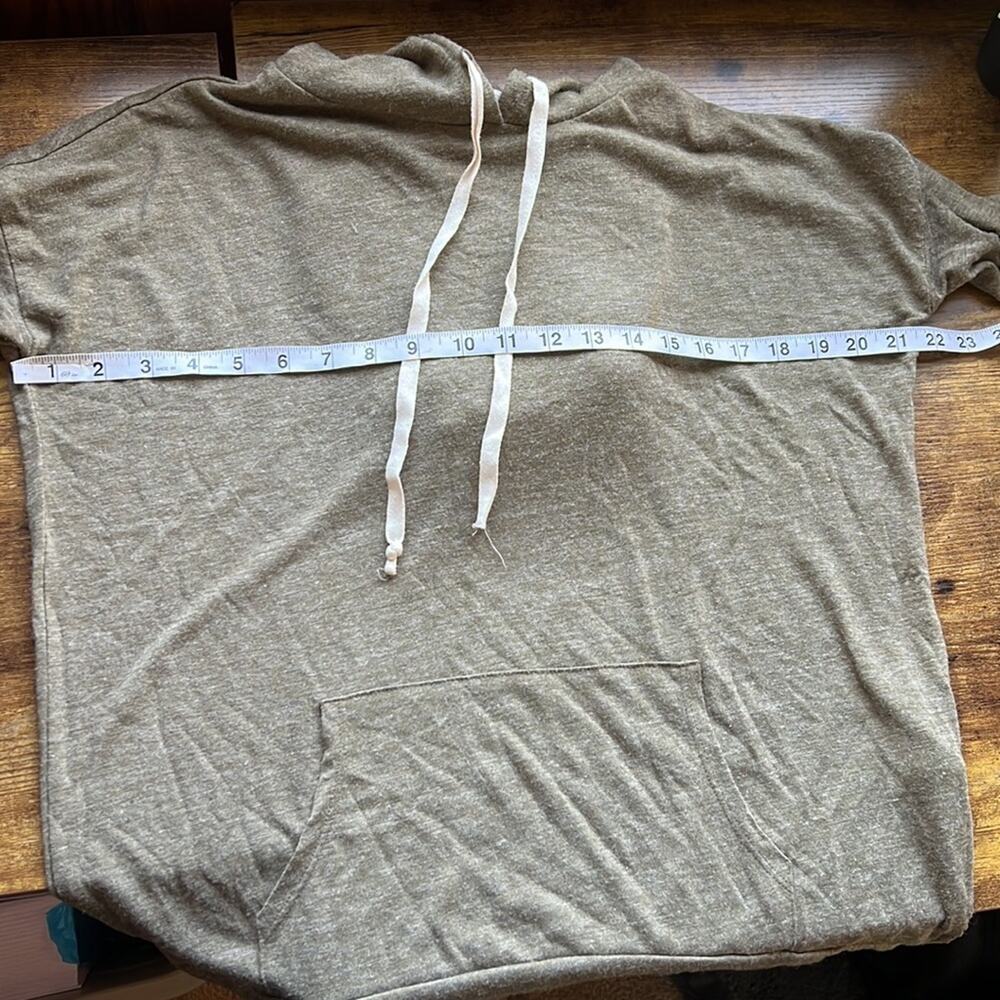 Forever 21 Medium Green Contemporary Lightweight Drawstring Hoodie - Picture 12 of 15